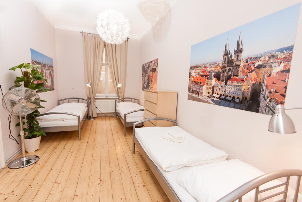 Ferienwohnung Fashion Loft Prag Zimmer foto