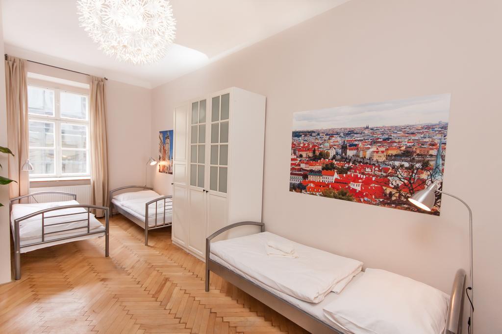 Ferienwohnung Fashion Loft Prag Zimmer foto